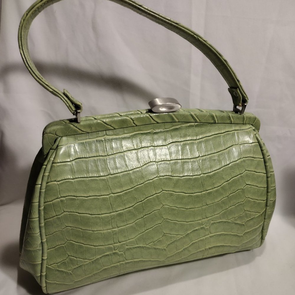 🎬 L Erickson || Green Alligator Handbag